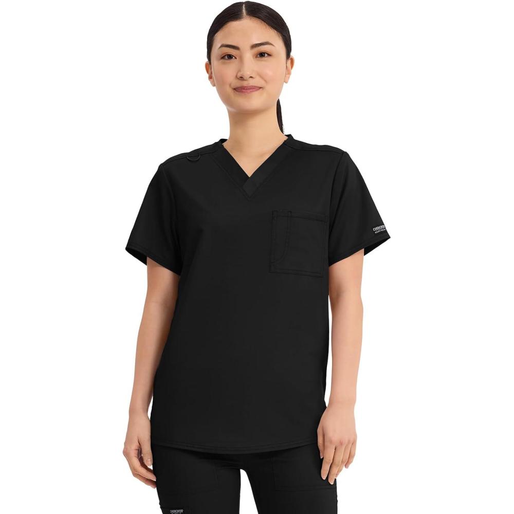 imageCherokee Scrub Top for Women amp Men VNeck Tuckable Medical Shirt with 1 Chest Pocket amp ID Loop WW625Black